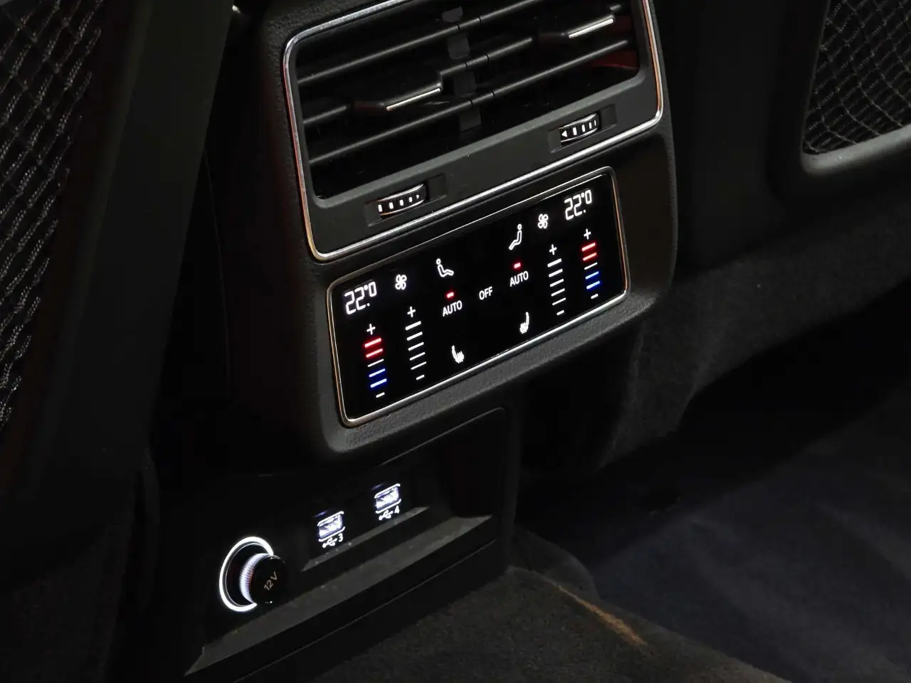 Audi Q8 photo Audi Q8
