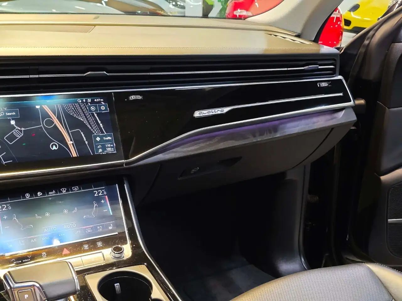 Audi Q8 photo Audi Q8