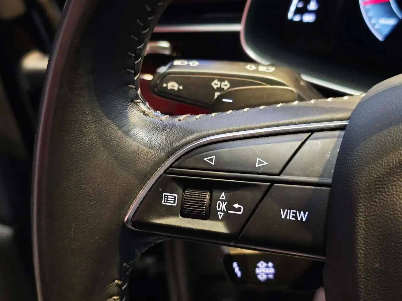 Audi Q8 photo Audi Q8