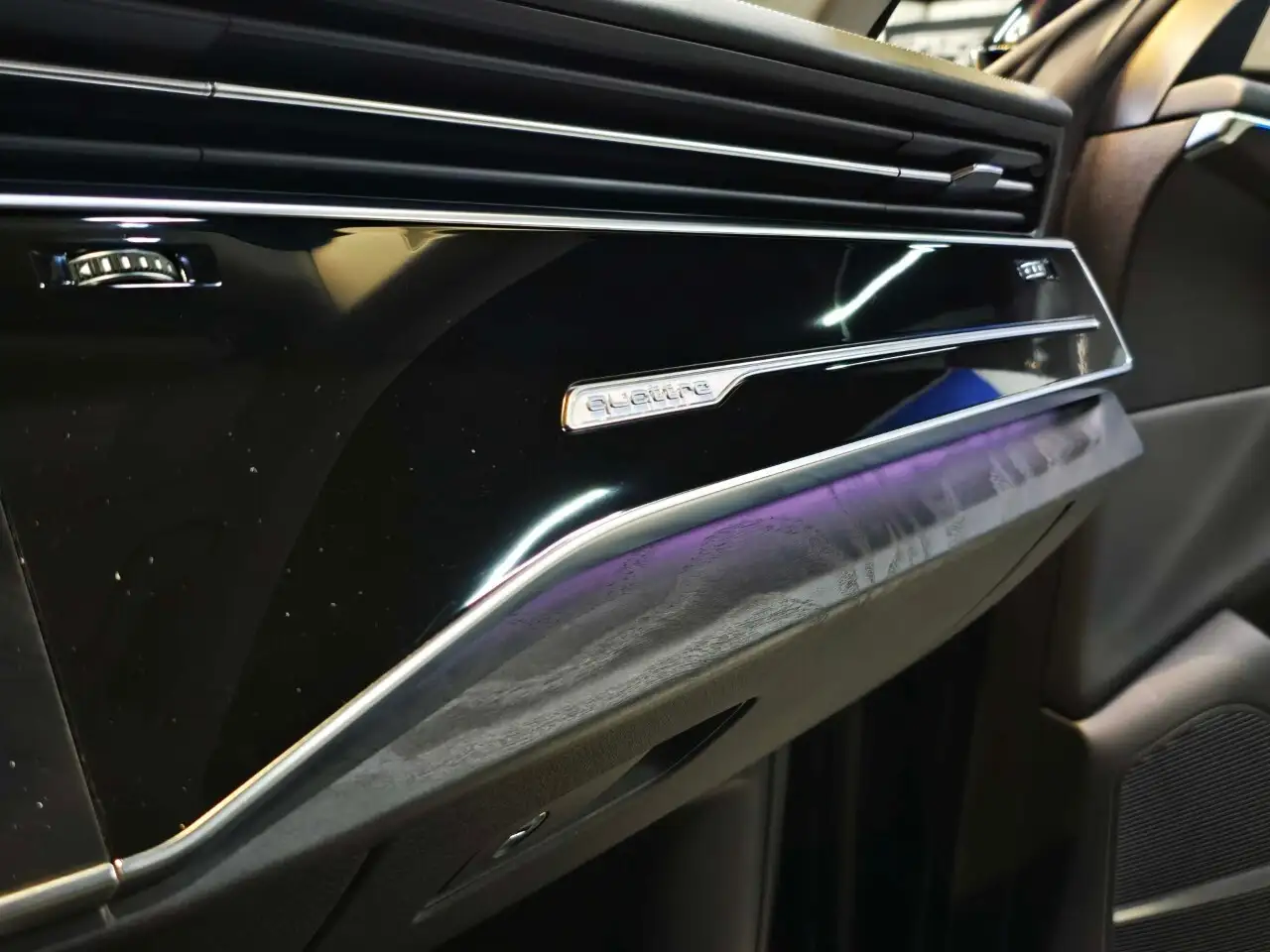 Audi Q8 photo Audi Q8