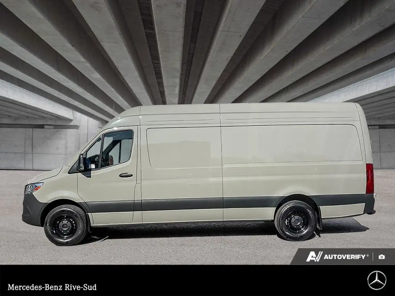Mercedes-Benz Sprinter снимка Mercedes-Benz Sprinter