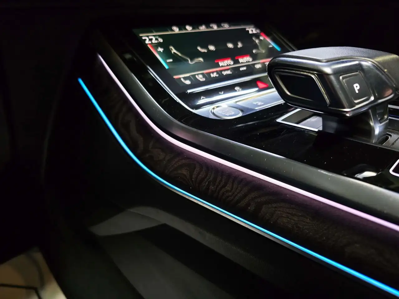 Audi Q8 photo Audi Q8