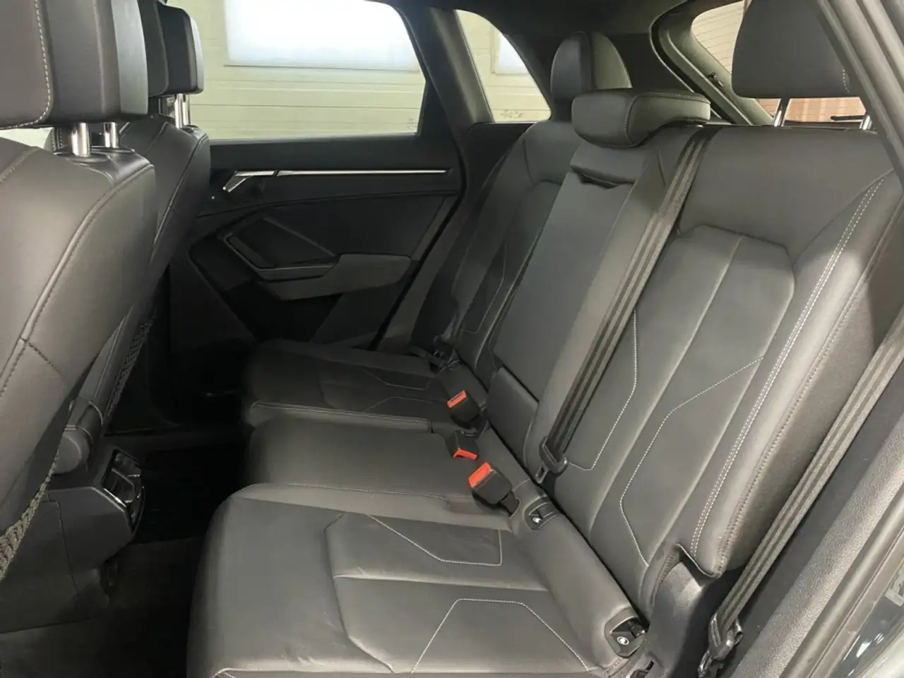 Audi Q3 снимка Audi Q3