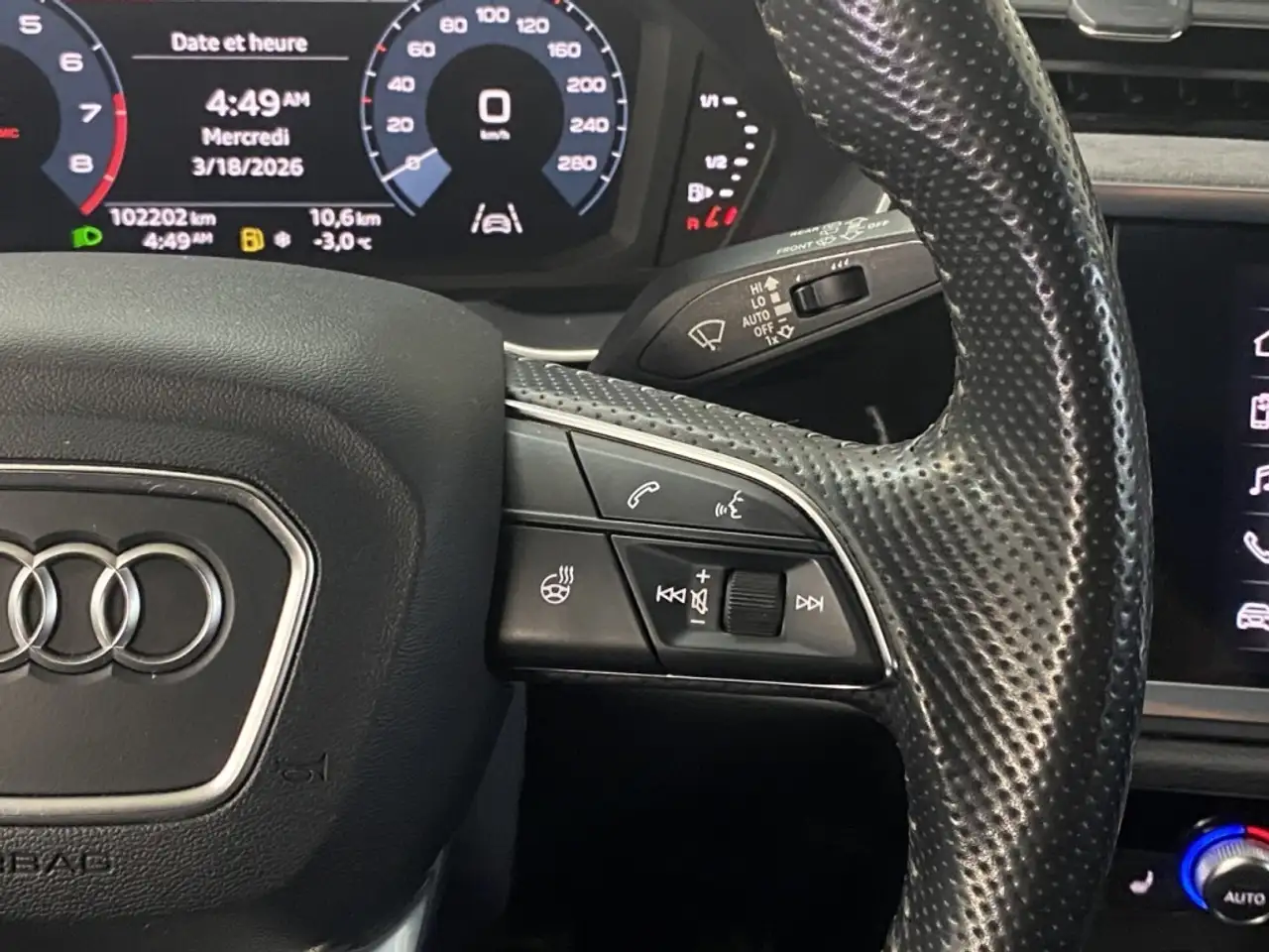 Audi Q3 снимка Audi Q3