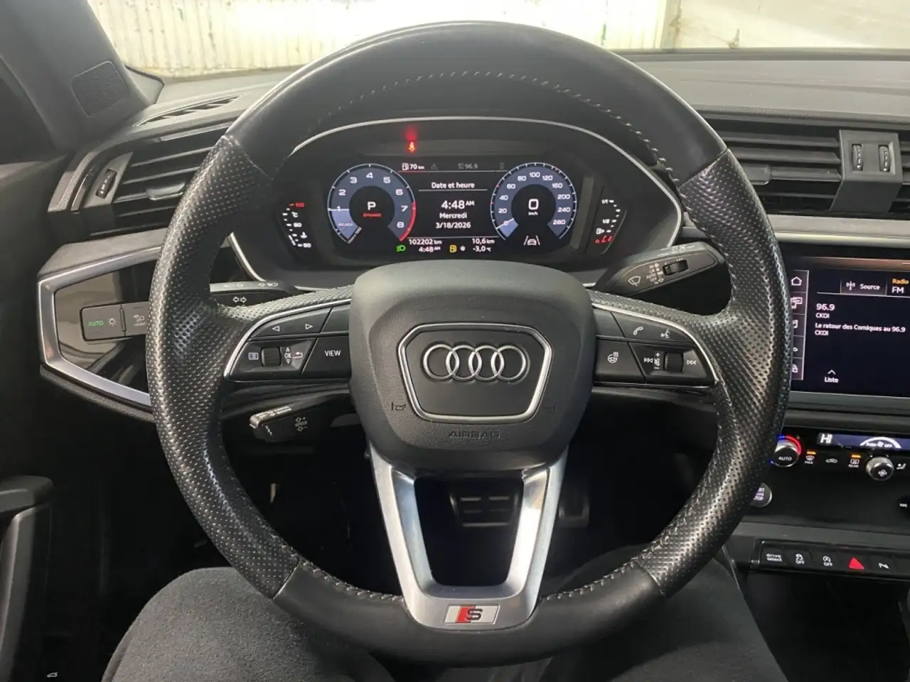 Audi Q3 снимка Audi Q3