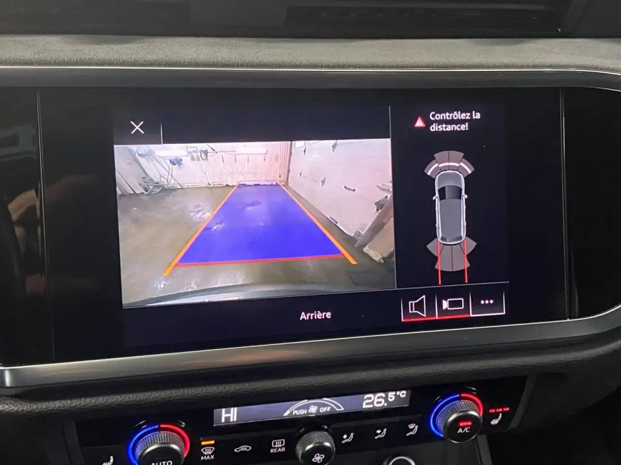 Audi Q3 снимка Audi Q3
