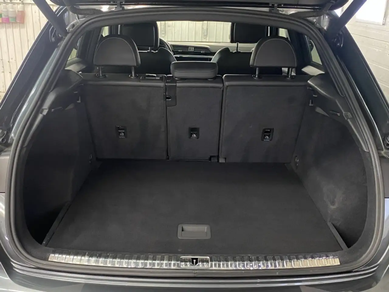 Audi Q3 снимка Audi Q3