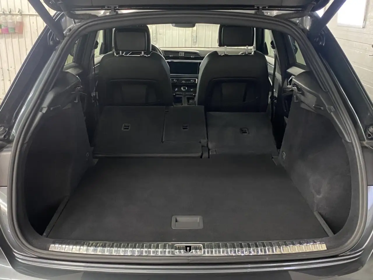 Audi Q3 снимка Audi Q3