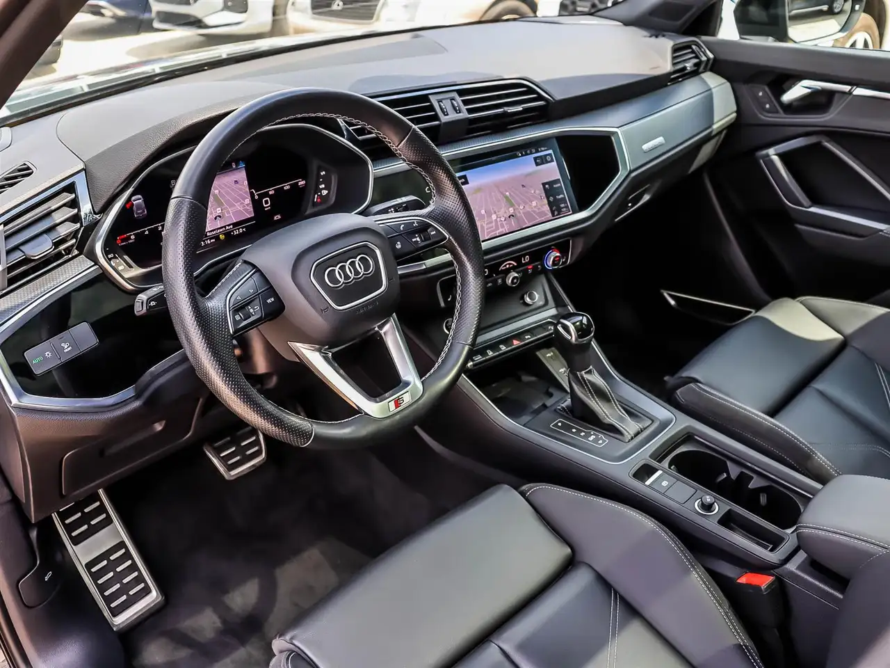 Audi Q3 photo Audi Q3
