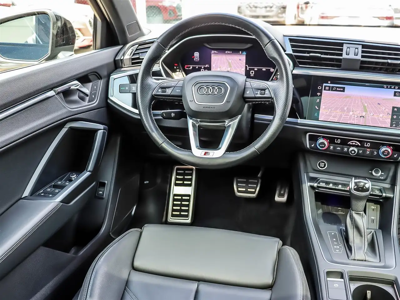 Audi Q3 photo Audi Q3