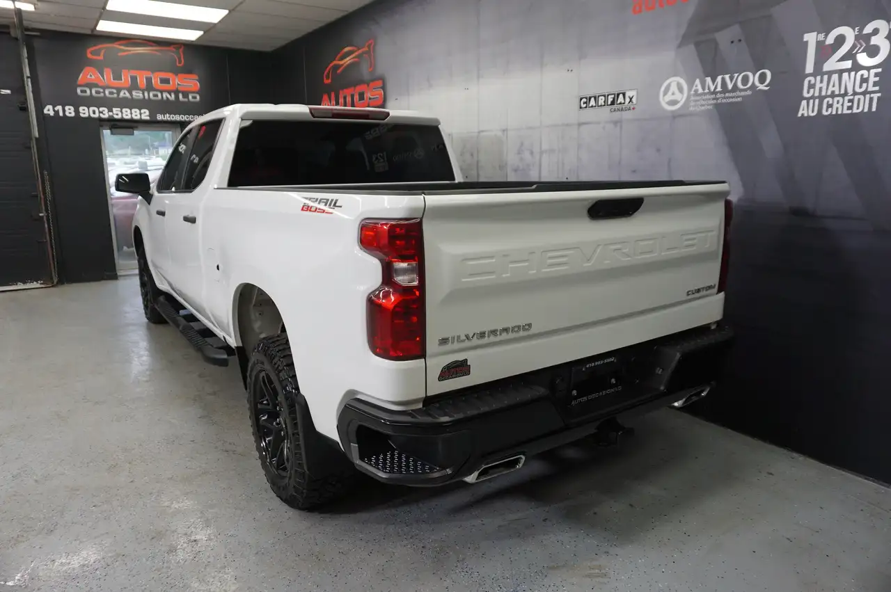 Chevrolet Silverado 1500 photo Chevrolet Silverado 1500