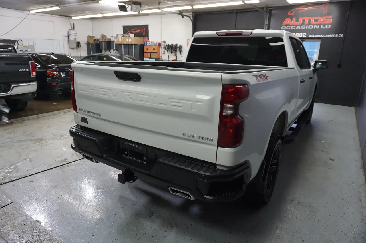 Chevrolet Silverado 1500 photo Chevrolet Silverado 1500