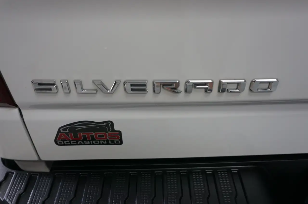 Chevrolet Silverado 1500 photo Chevrolet Silverado 1500