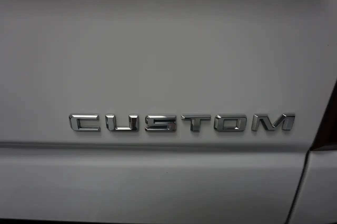 Chevrolet Silverado 1500 photo Chevrolet Silverado 1500