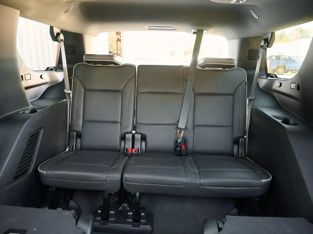 Chevrolet Tahoe photo Chevrolet Tahoe