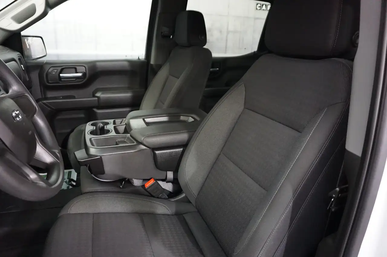 Chevrolet Silverado 1500 photo Chevrolet Silverado 1500
