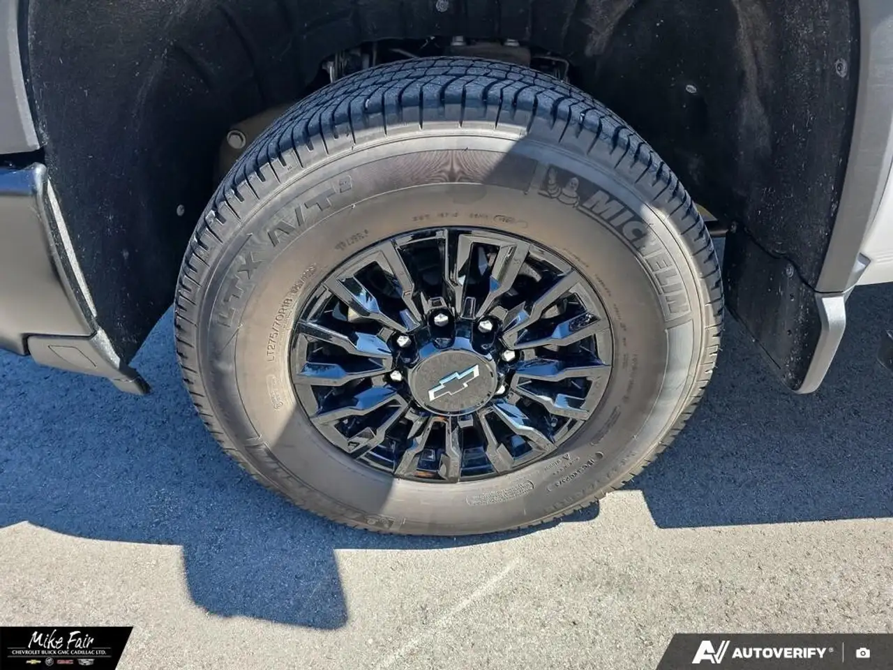 Chevrolet Silverado 2500 photo Chevrolet Silverado 2500