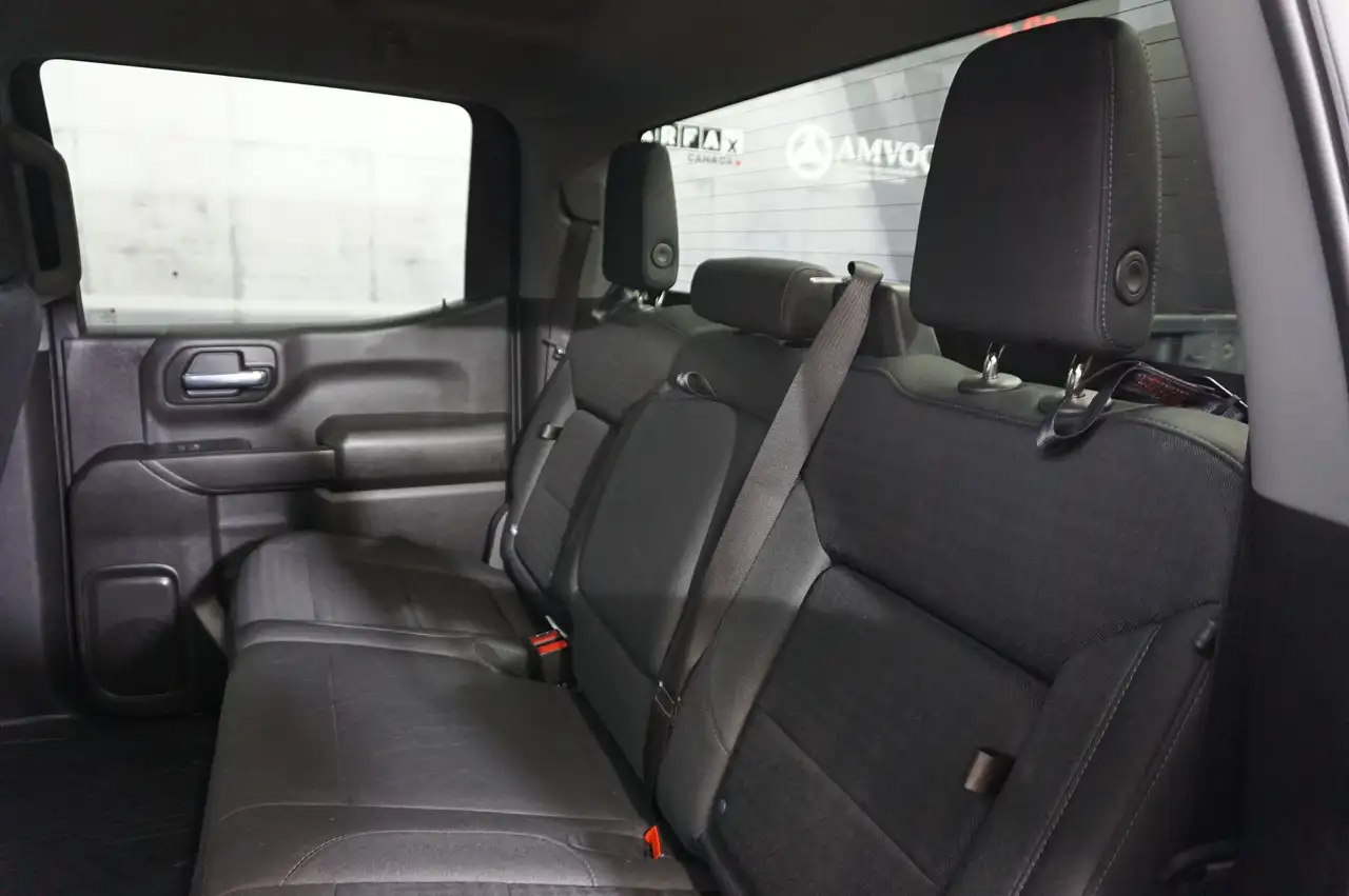 Chevrolet Silverado 1500 photo Chevrolet Silverado 1500