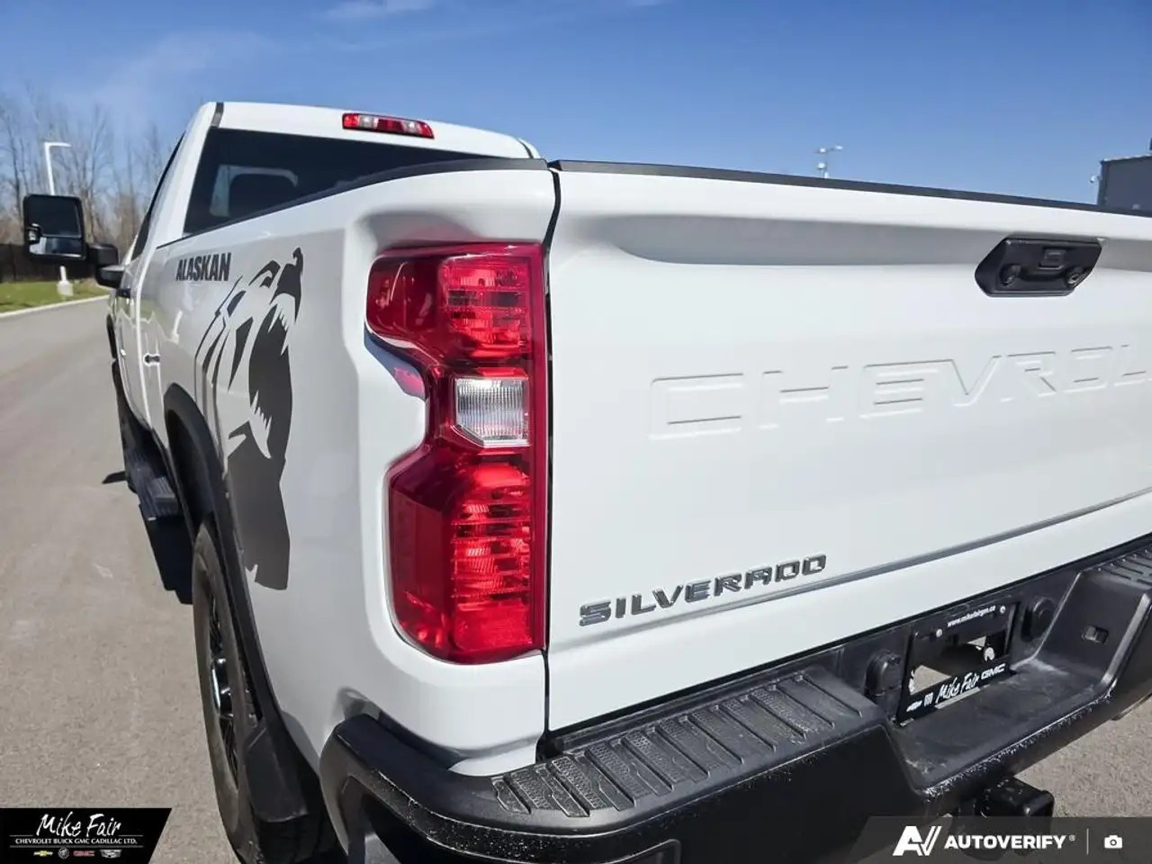 Chevrolet Silverado 2500 photo Chevrolet Silverado 2500