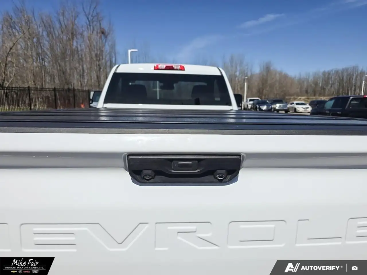 Chevrolet Silverado 2500 photo Chevrolet Silverado 2500
