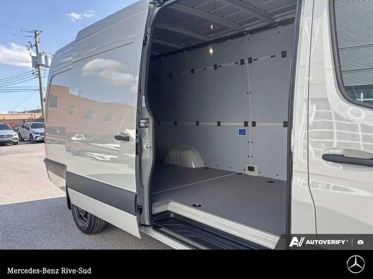 Mercedes-Benz Sprinter снимка Mercedes-Benz Sprinter