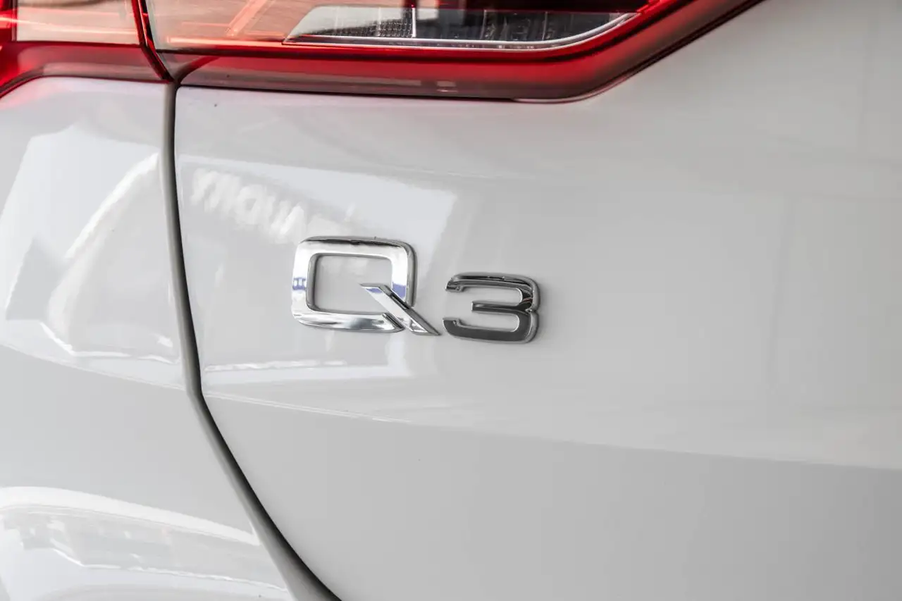 Audi Q3 снимка Audi Q3