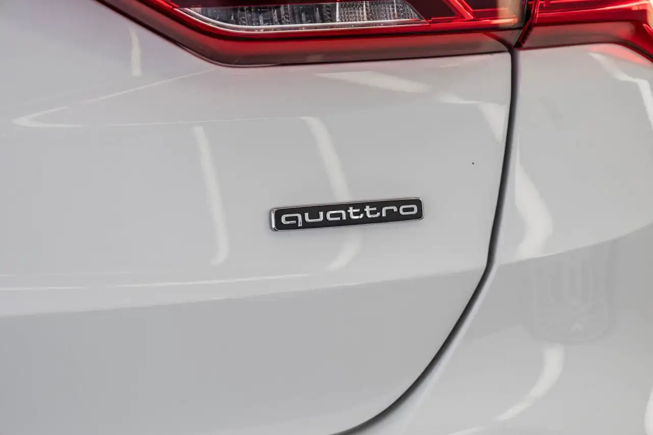 Audi Q3 снимка Audi Q3