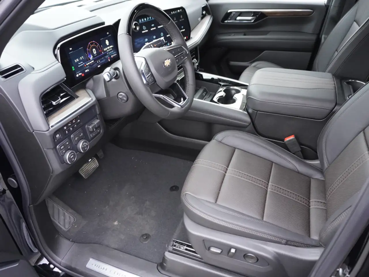 Chevrolet Tahoe снимка Chevrolet Tahoe