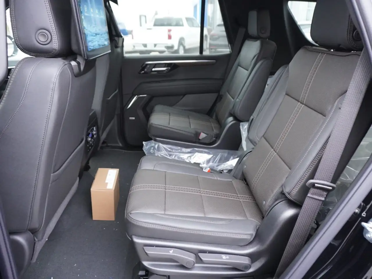 Chevrolet Tahoe снимка Chevrolet Tahoe
