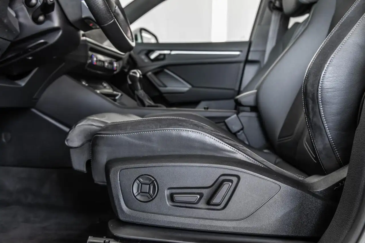 Audi Q3 снимка Audi Q3