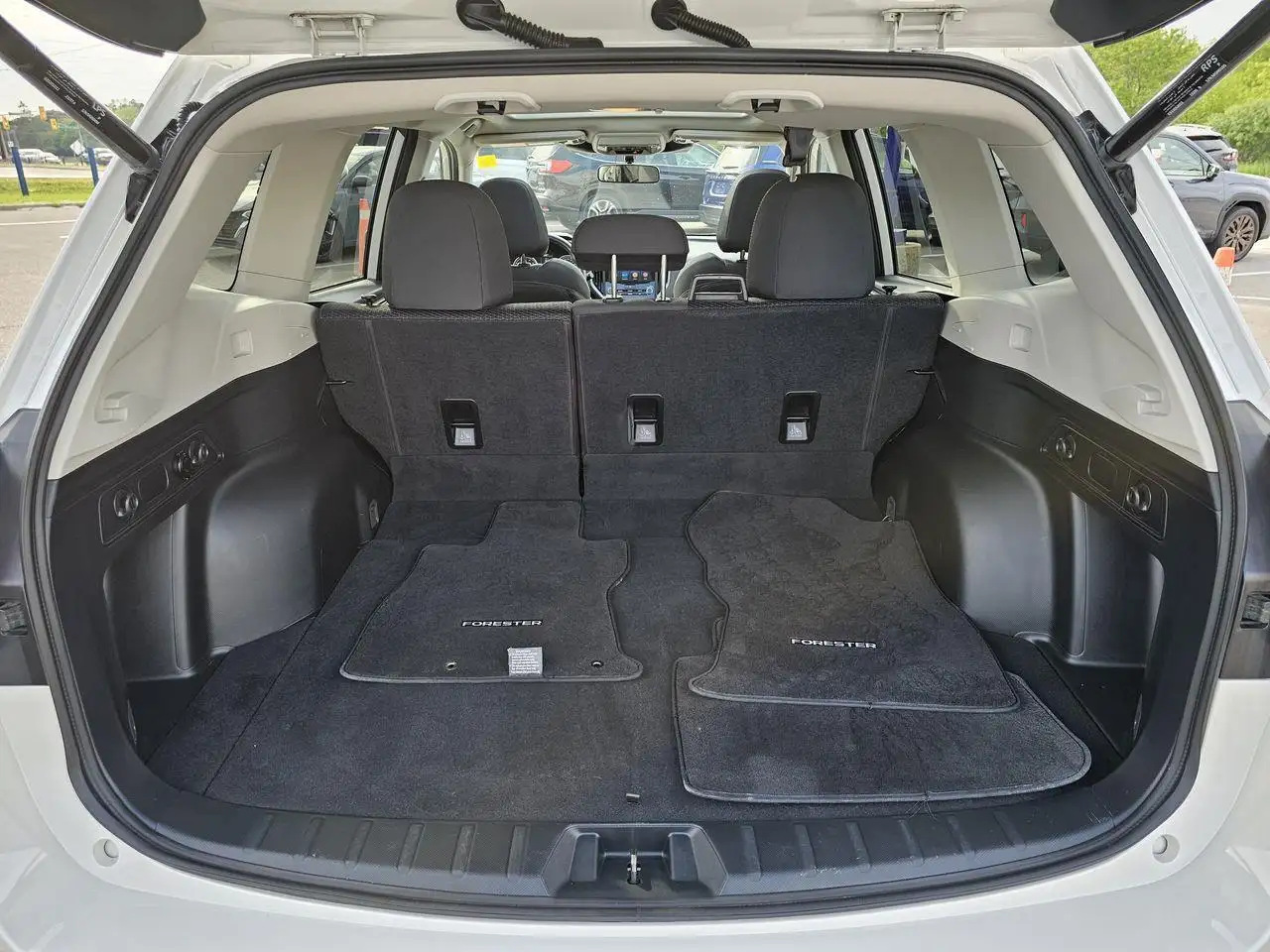 Subaru Forester photo Subaru Forester