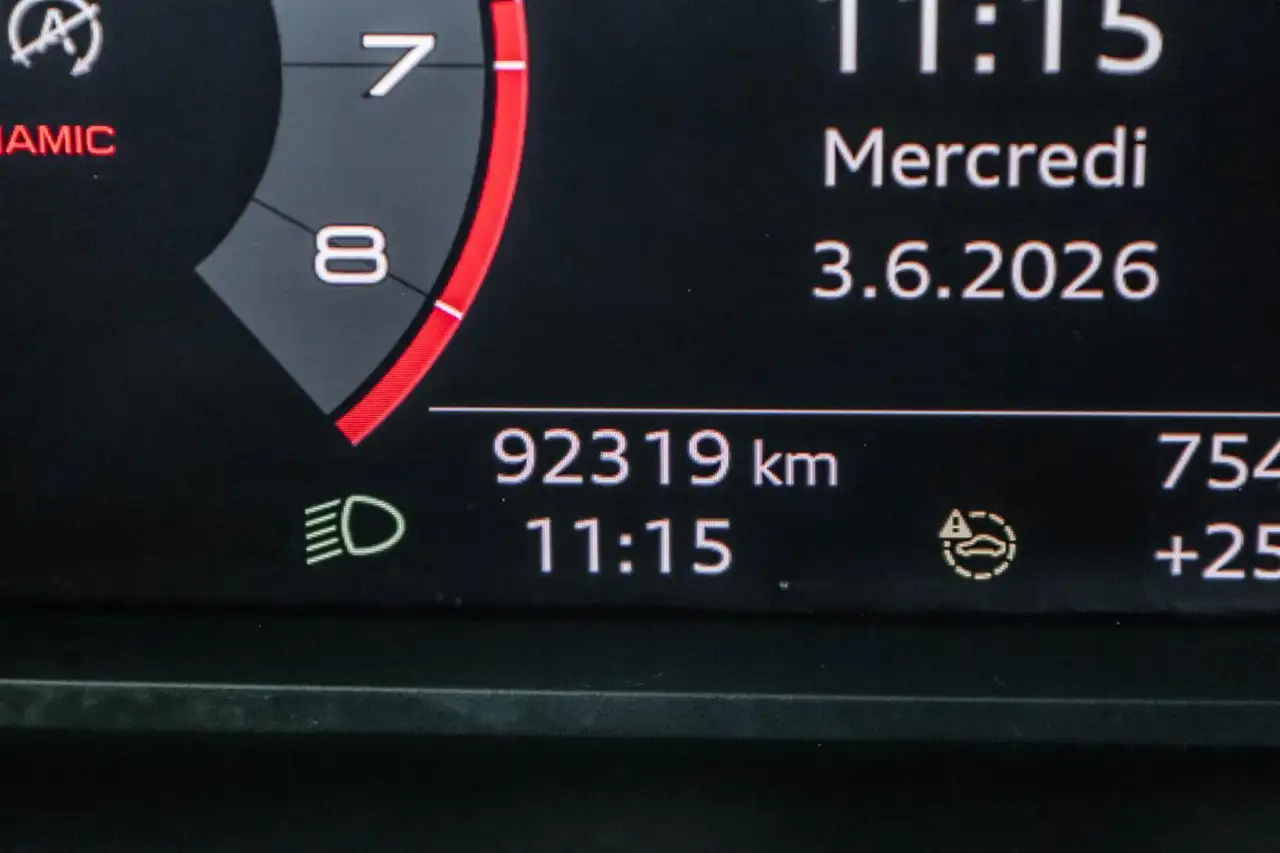 Audi Q3 снимка Audi Q3