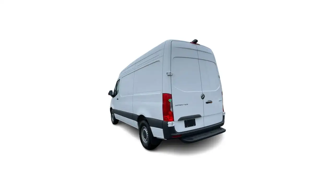 Mercedes-Benz Sprinter снимка Mercedes-Benz Sprinter