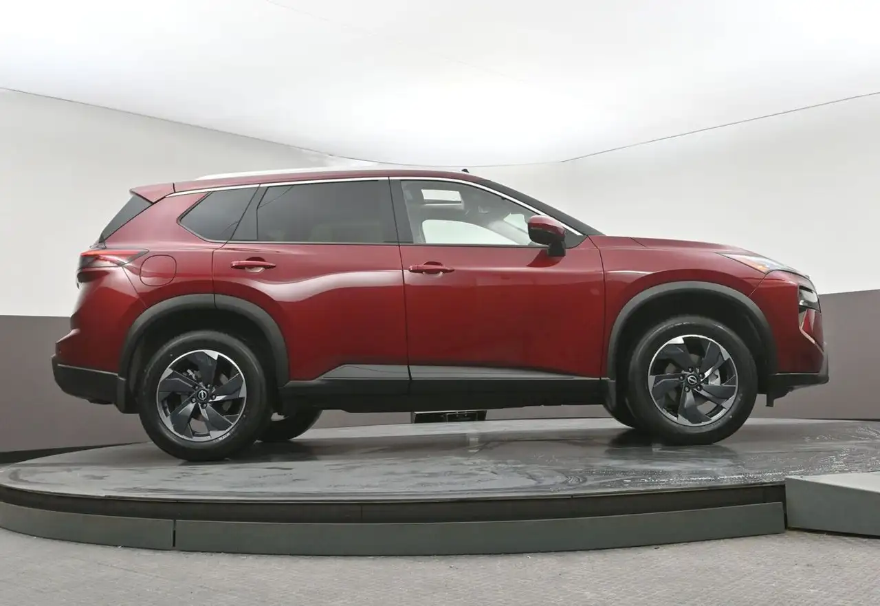 Nissan Rogue снимка Nissan Rogue