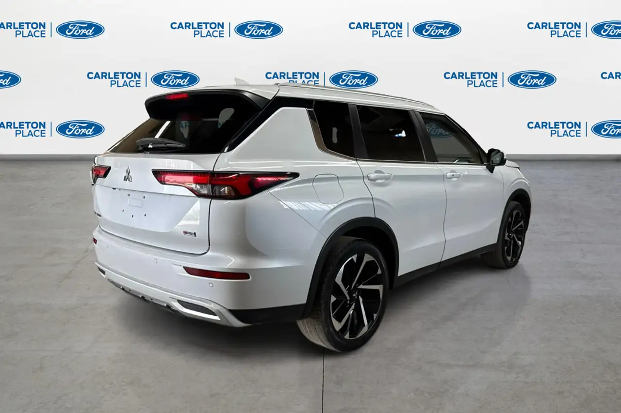 Mitsubishi Outlander снимка Mitsubishi Outlander