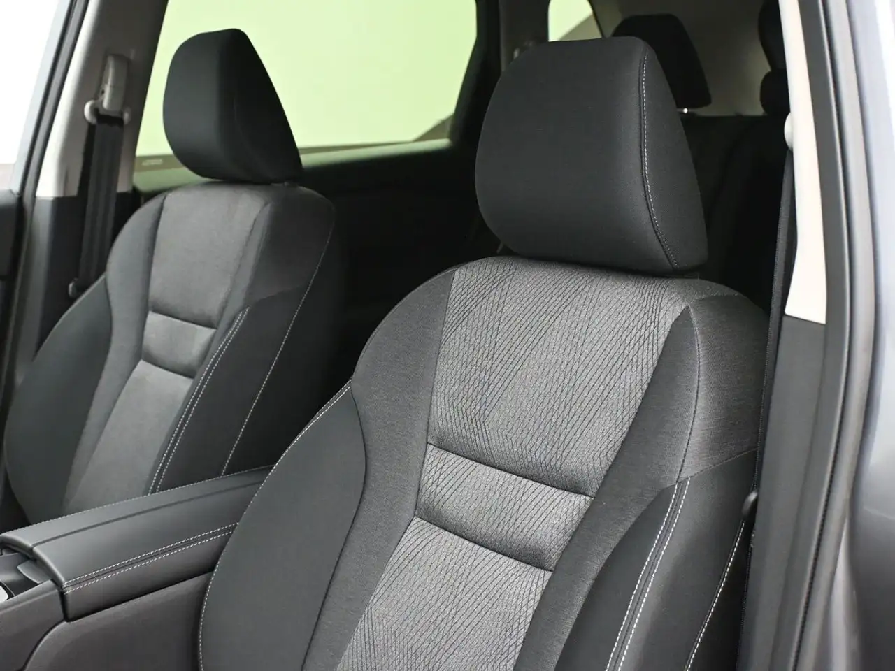 Nissan Rogue fotografie Nissan Rogue
