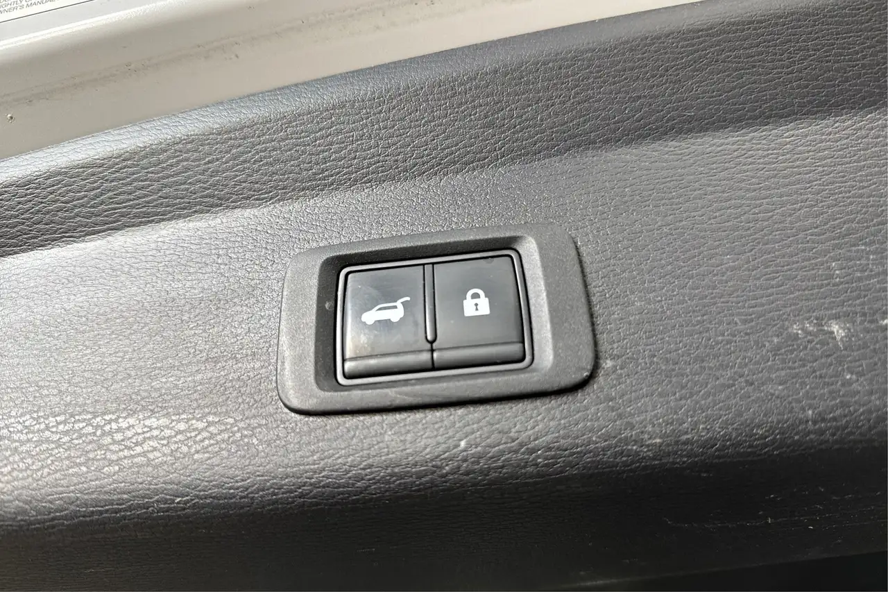 Mitsubishi Outlander снимка Mitsubishi Outlander