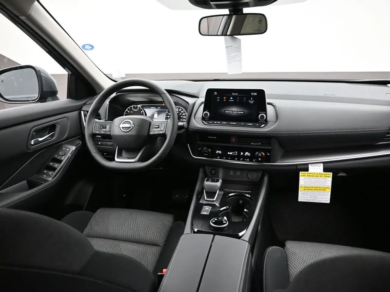 Nissan Rogue fotografie Nissan Rogue