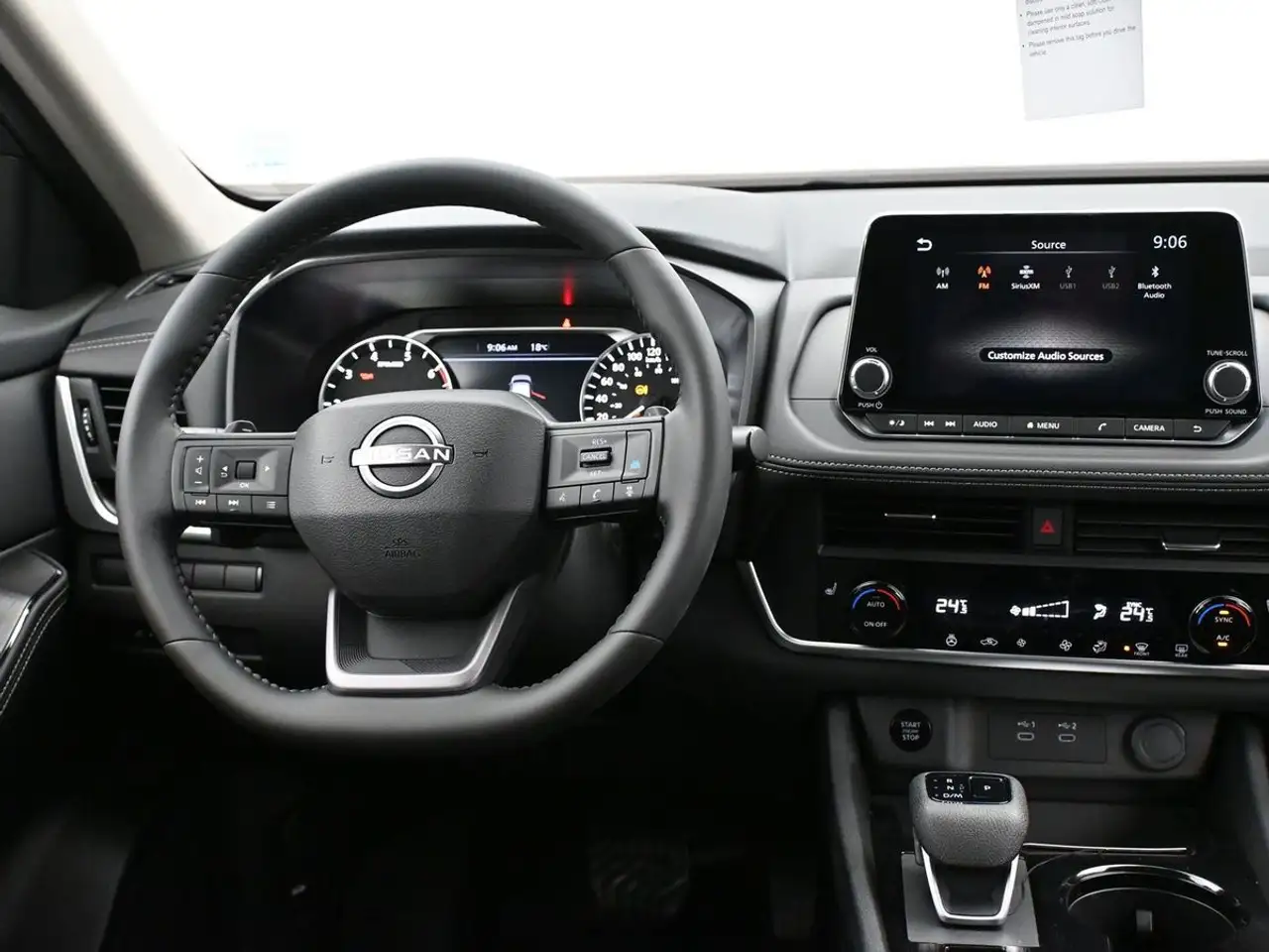 Nissan Rogue fotografie Nissan Rogue