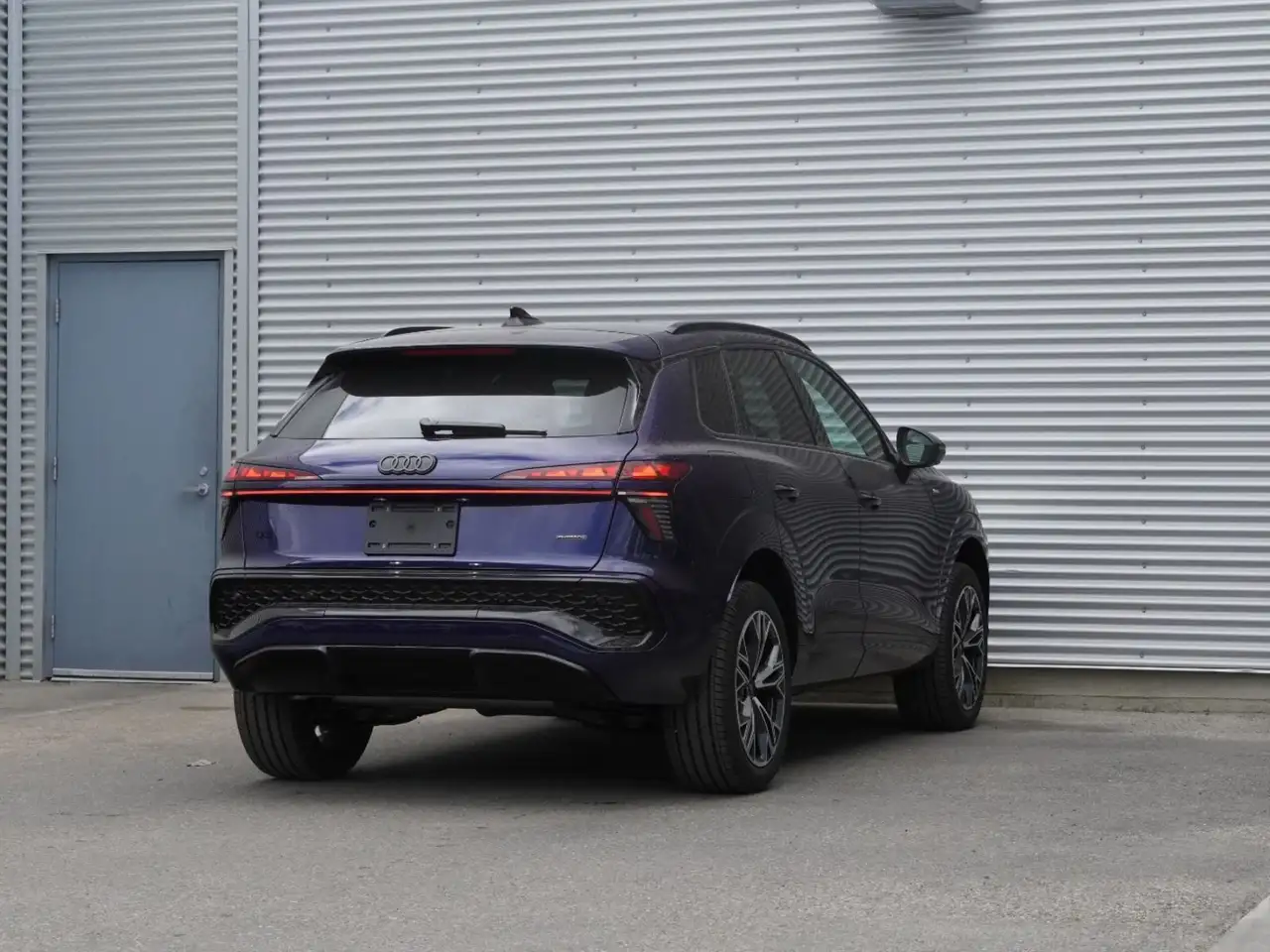 Audi Q3 photo Audi Q3