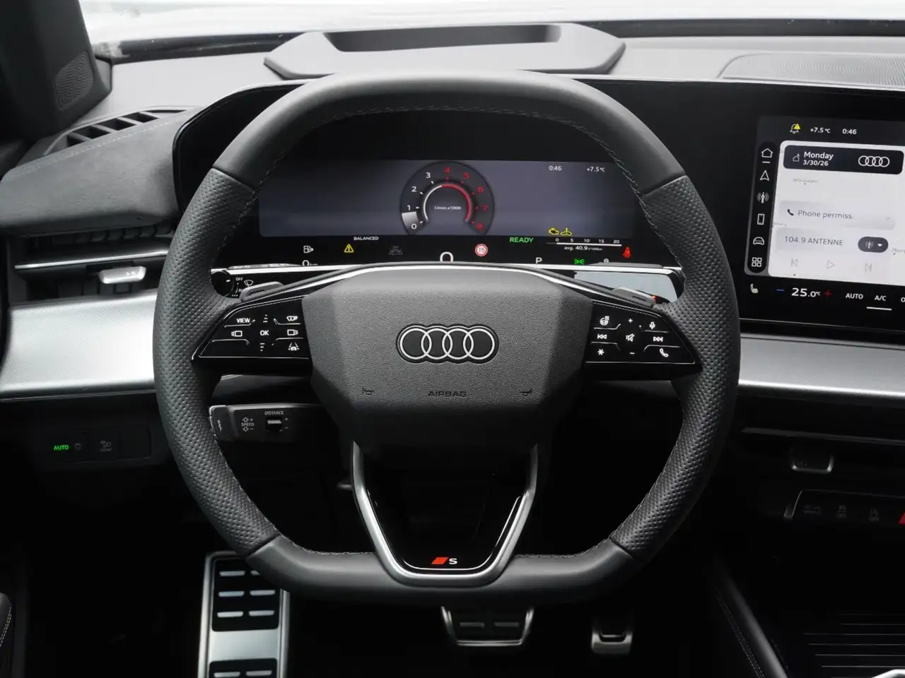 Audi Q3 photo Audi Q3