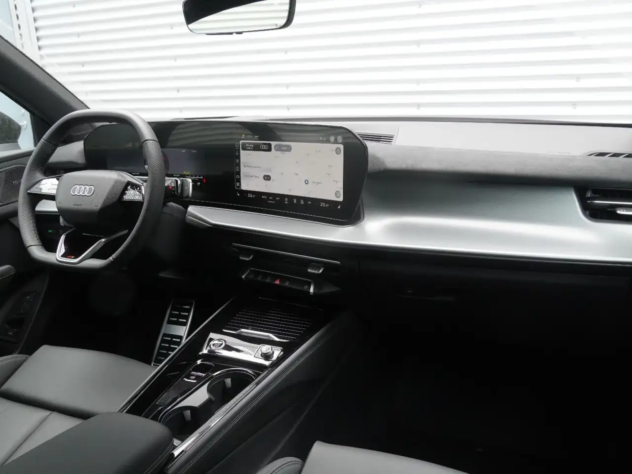 Audi Q3 photo Audi Q3