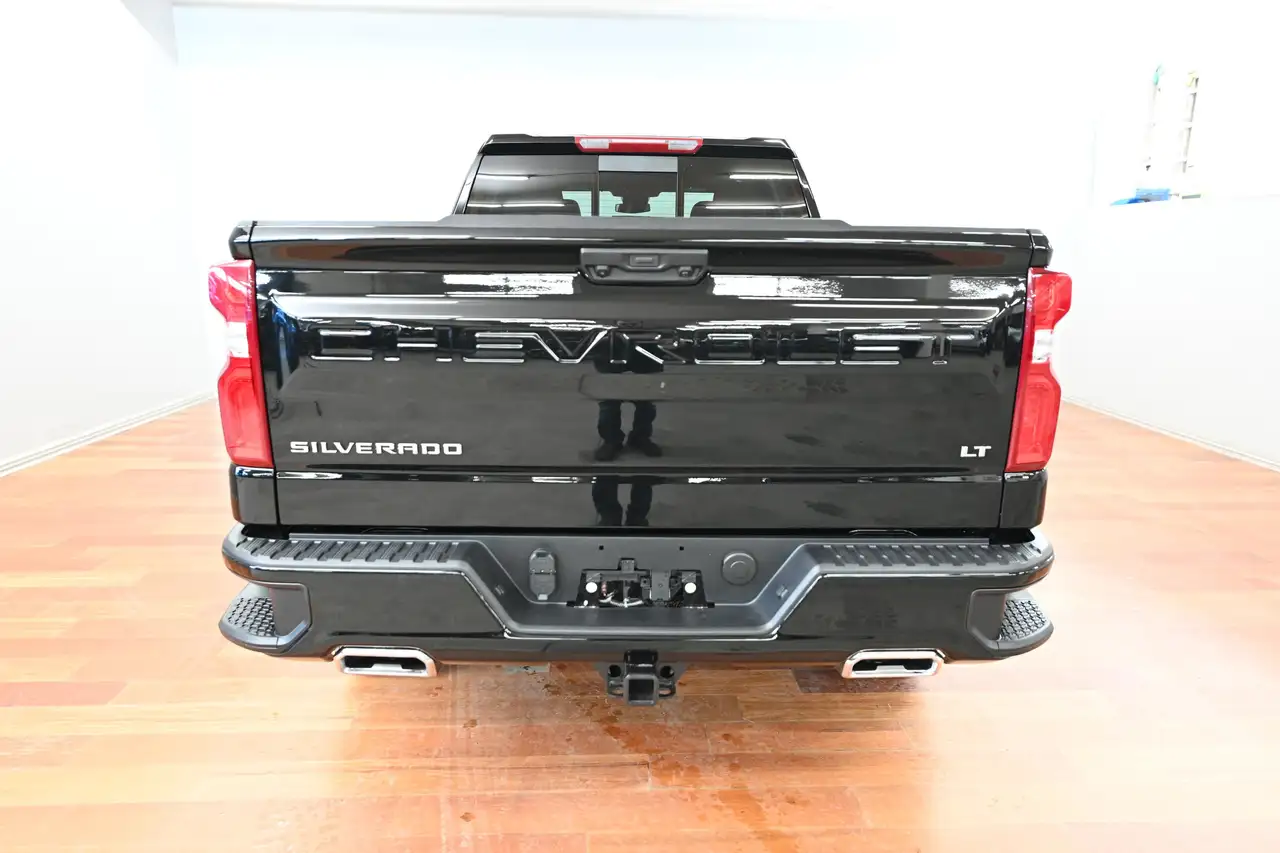 Chevrolet Silverado 1500 снимка Chevrolet Silverado 1500