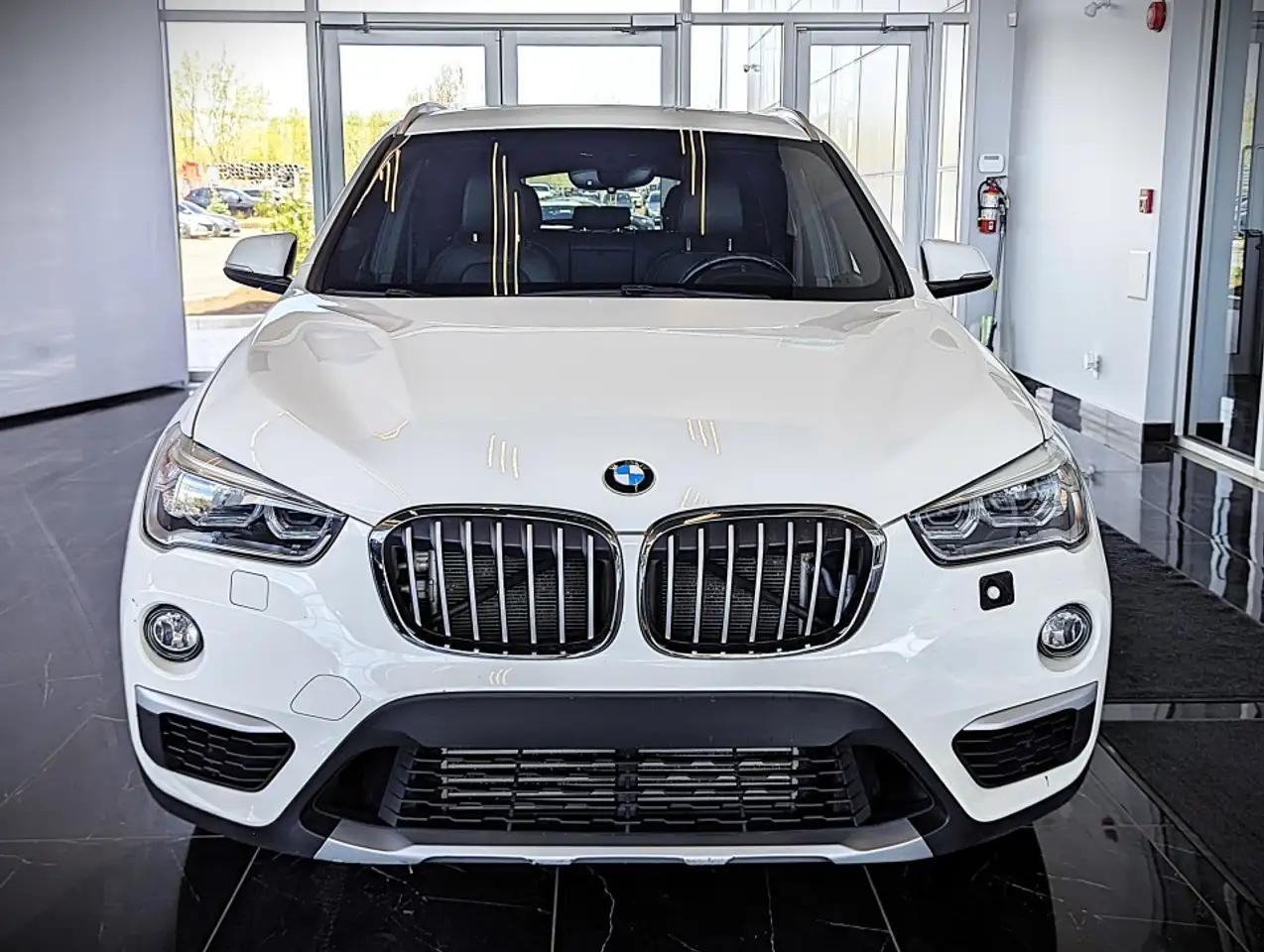 BMW X1 снимка BMW X1