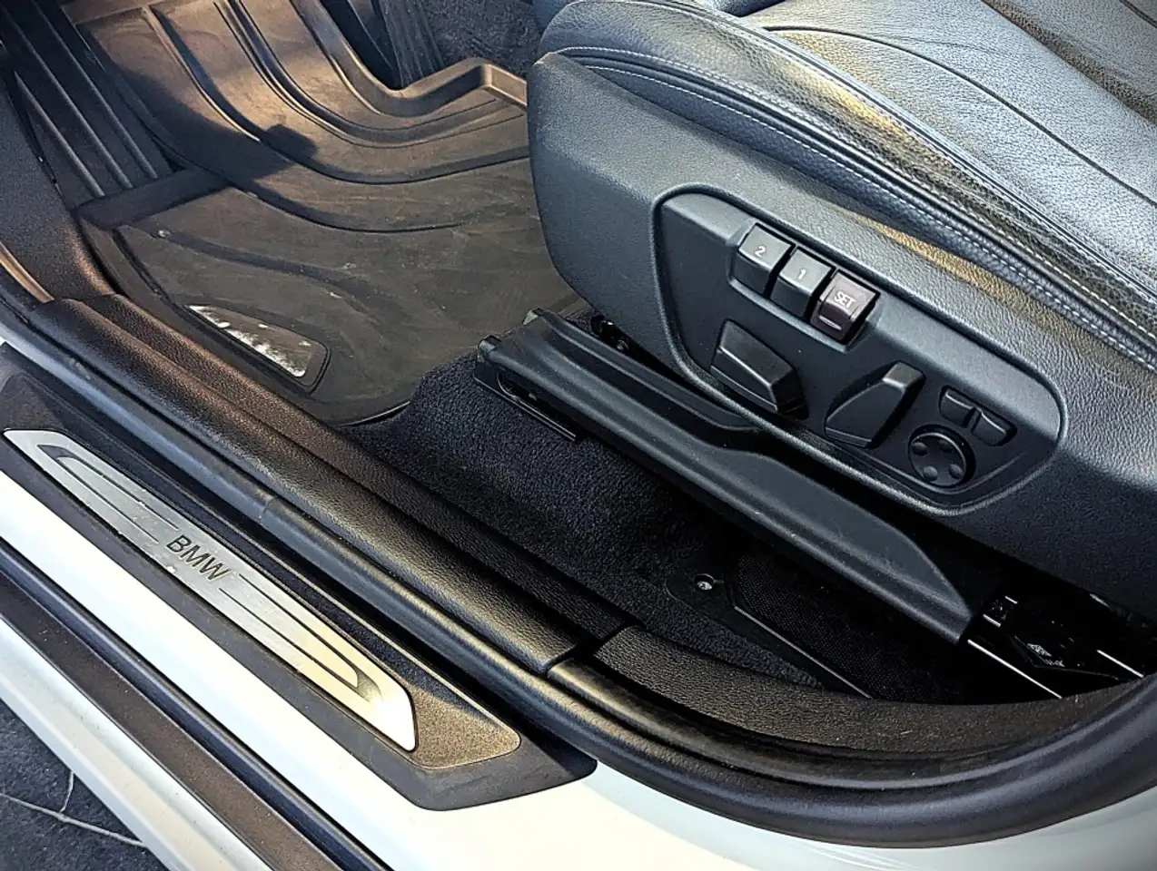 BMW X1 снимка BMW X1