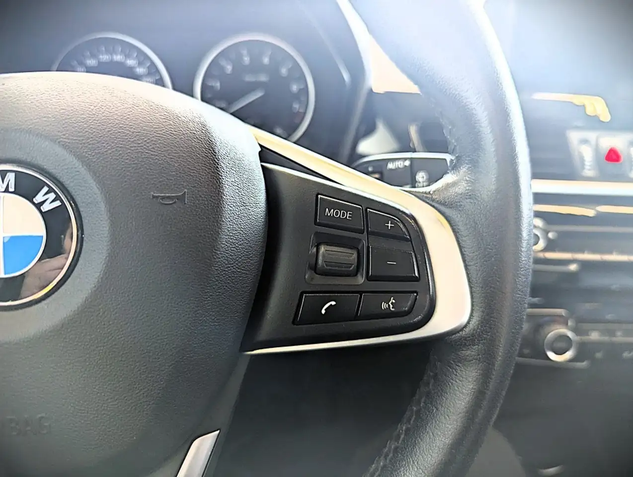 BMW X1 снимка BMW X1