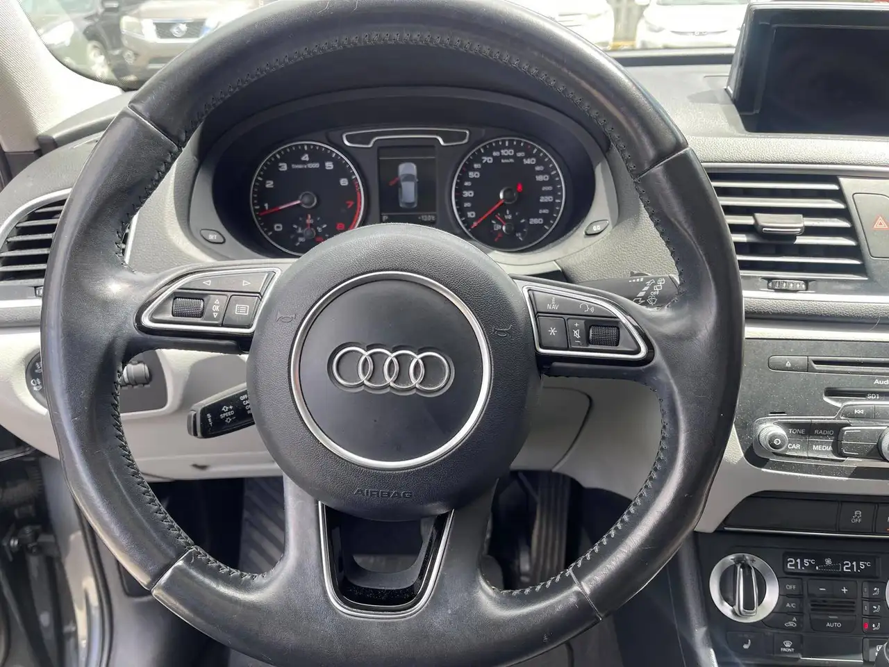 Audi Q3 photo Audi Q3