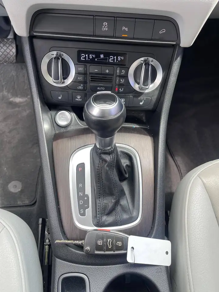 Audi Q3 photo Audi Q3
