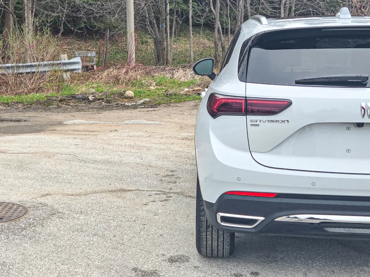 Buick Envision photo Buick Envision