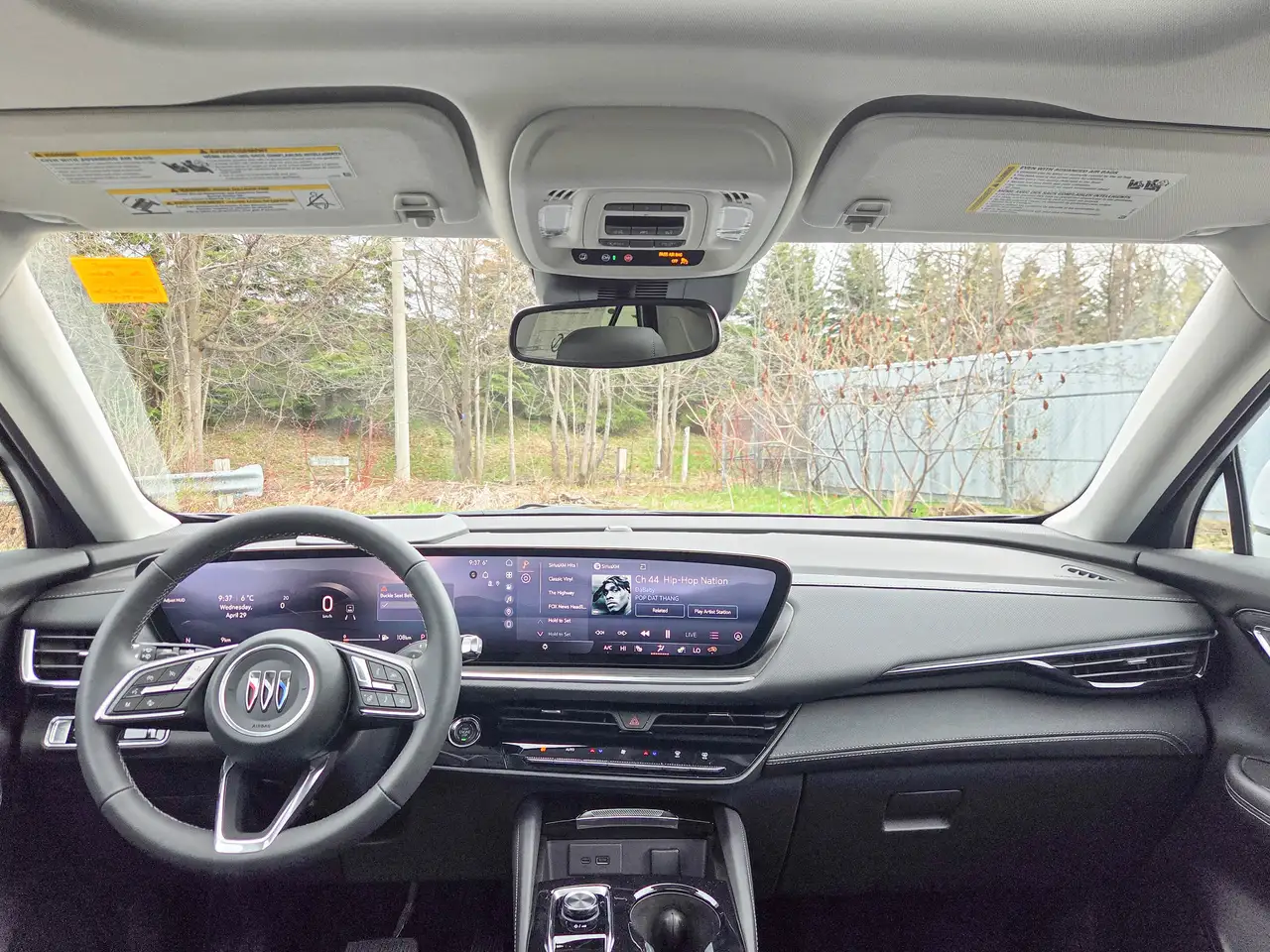 Buick Envision photo Buick Envision